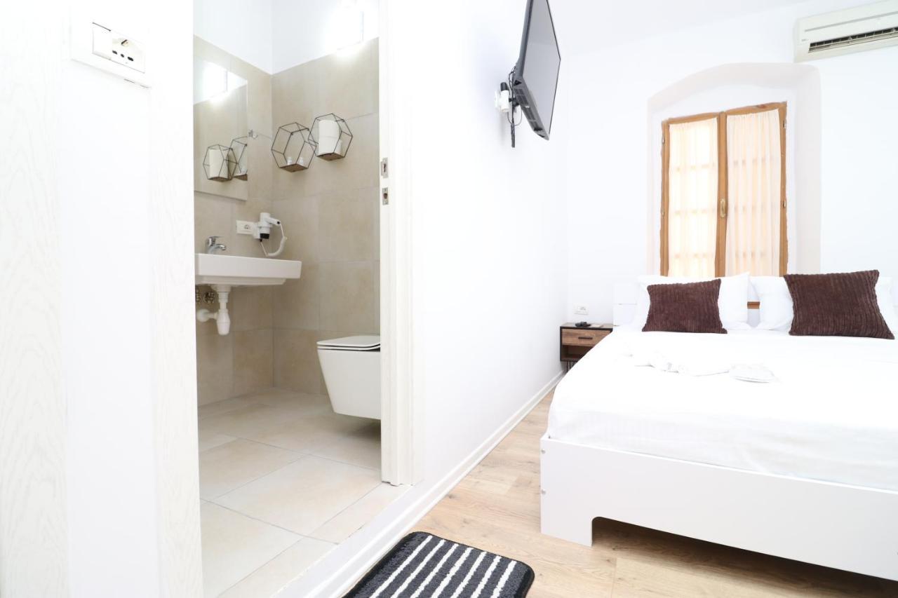 Gaia Bed and Breakfast Vlorë Exterior foto