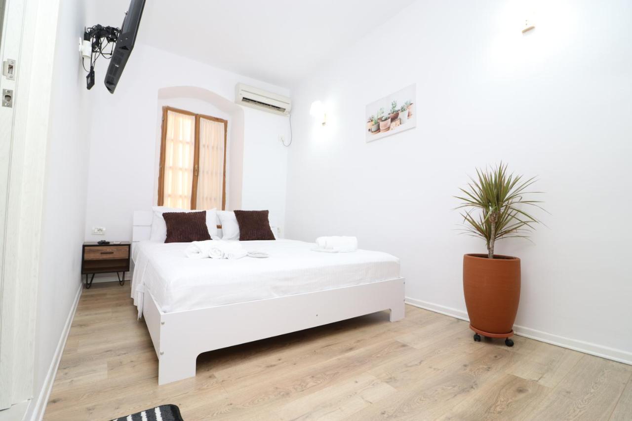 Gaia Bed and Breakfast Vlorë Exterior foto